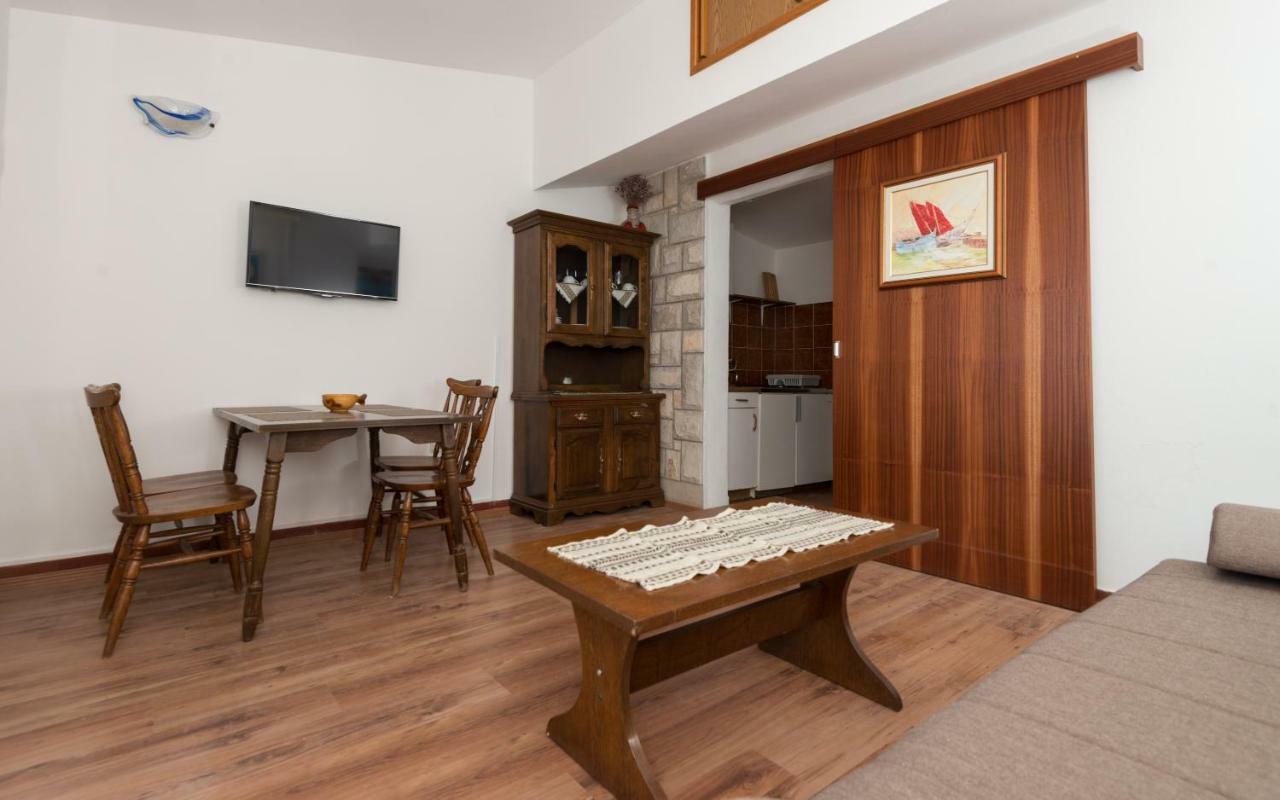 Azzurro Apartman *